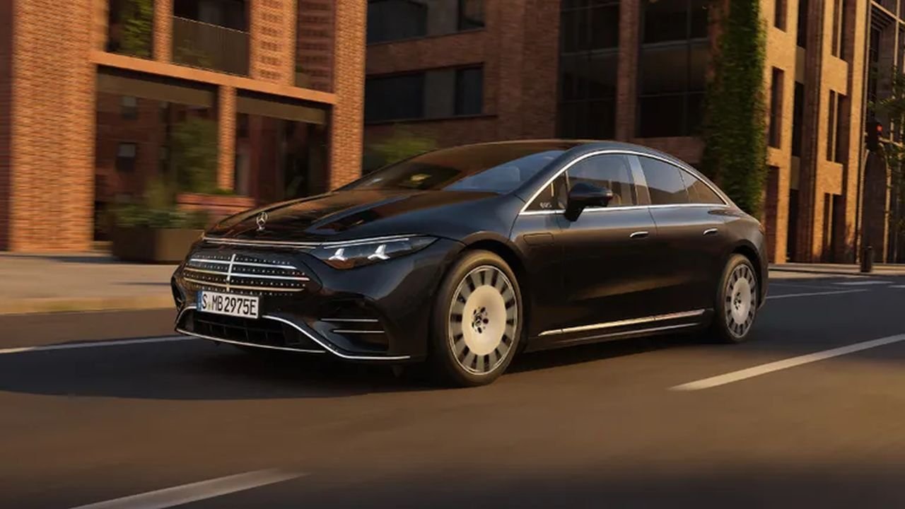 2027 Mercedes-Benz EQS facelift leaked ahead of debut